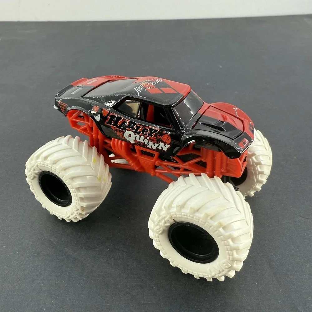 HARLEY QUINN Chevy Corvette DC Monster Jam Truck 1:64 HOT WHEELS 2021 RARE